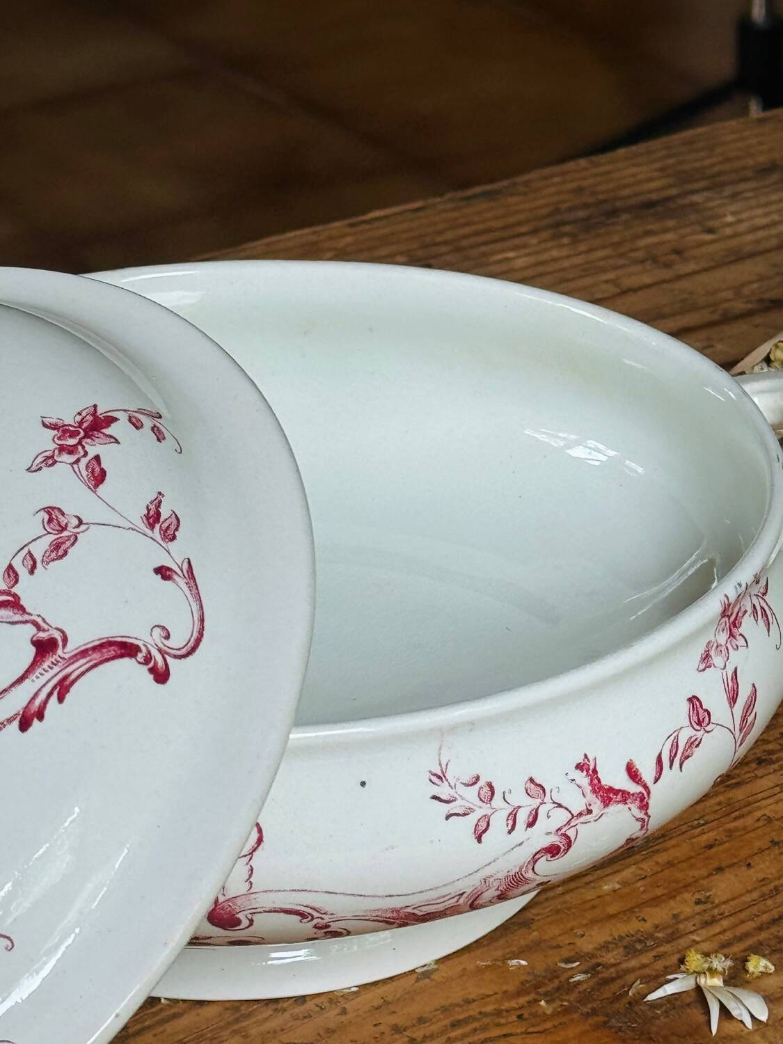 Old vintage tureen Terre de Fer