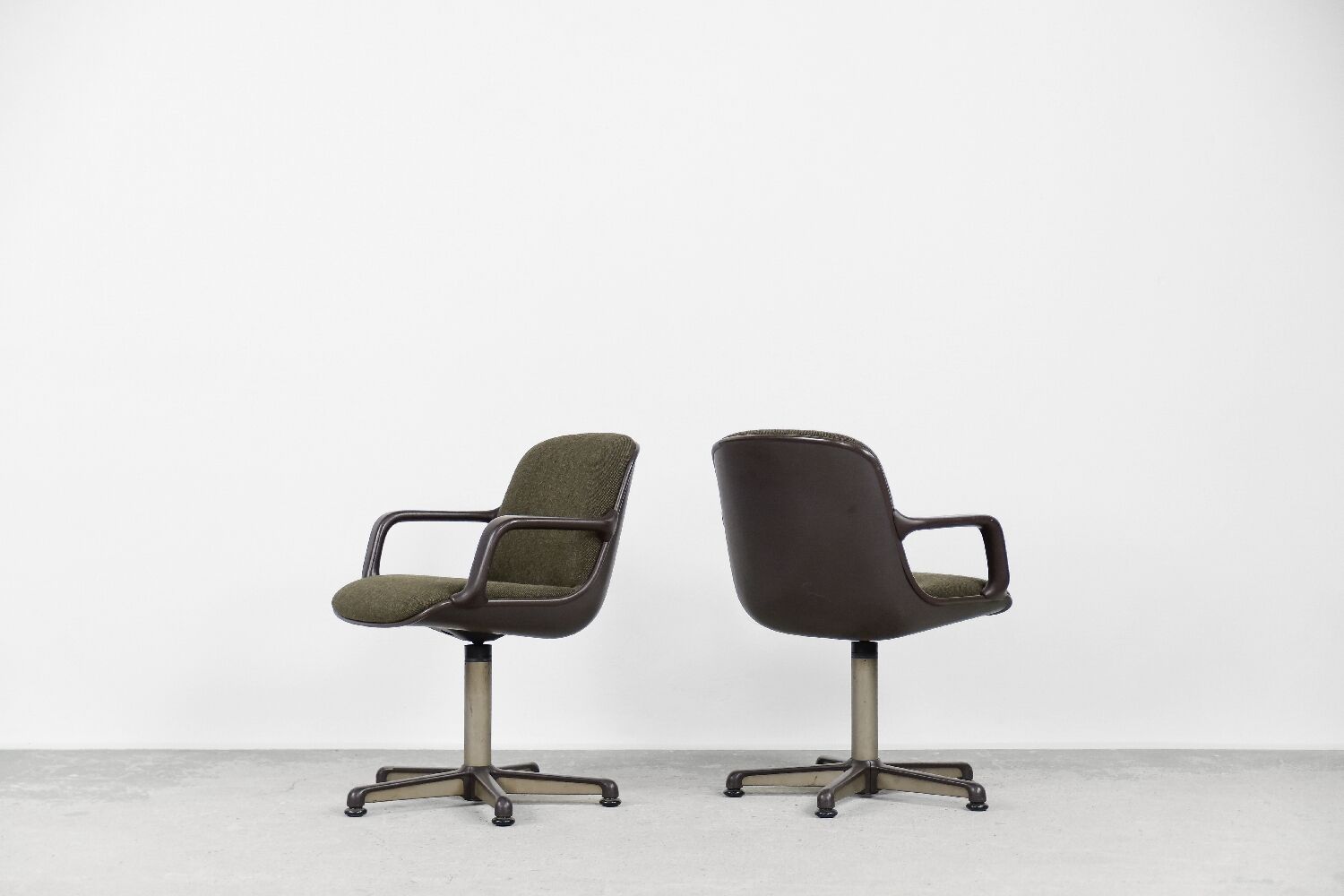 Vintage desk chairs for comforto, 1970