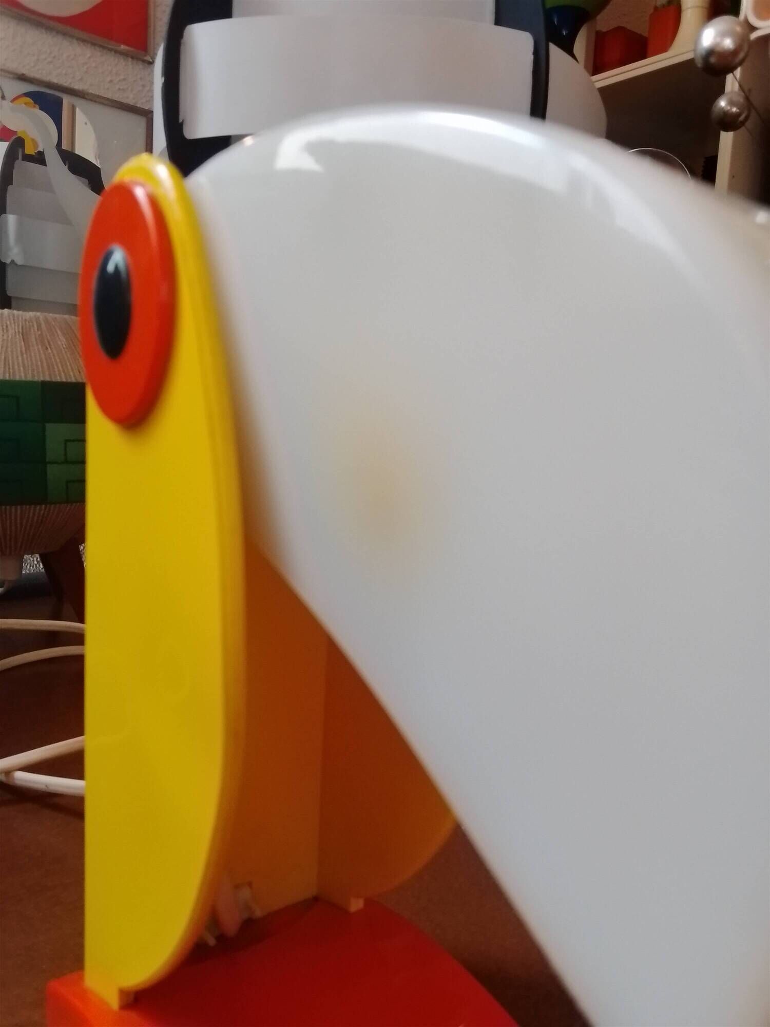 Toucan Lamp
