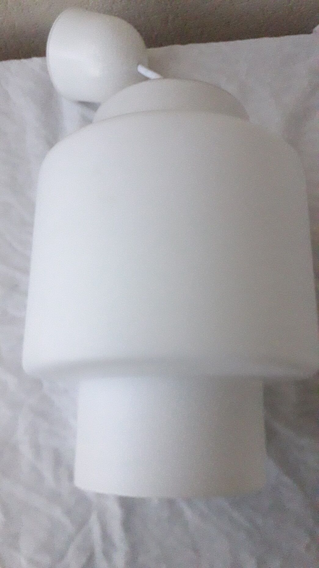 Suspension opaline