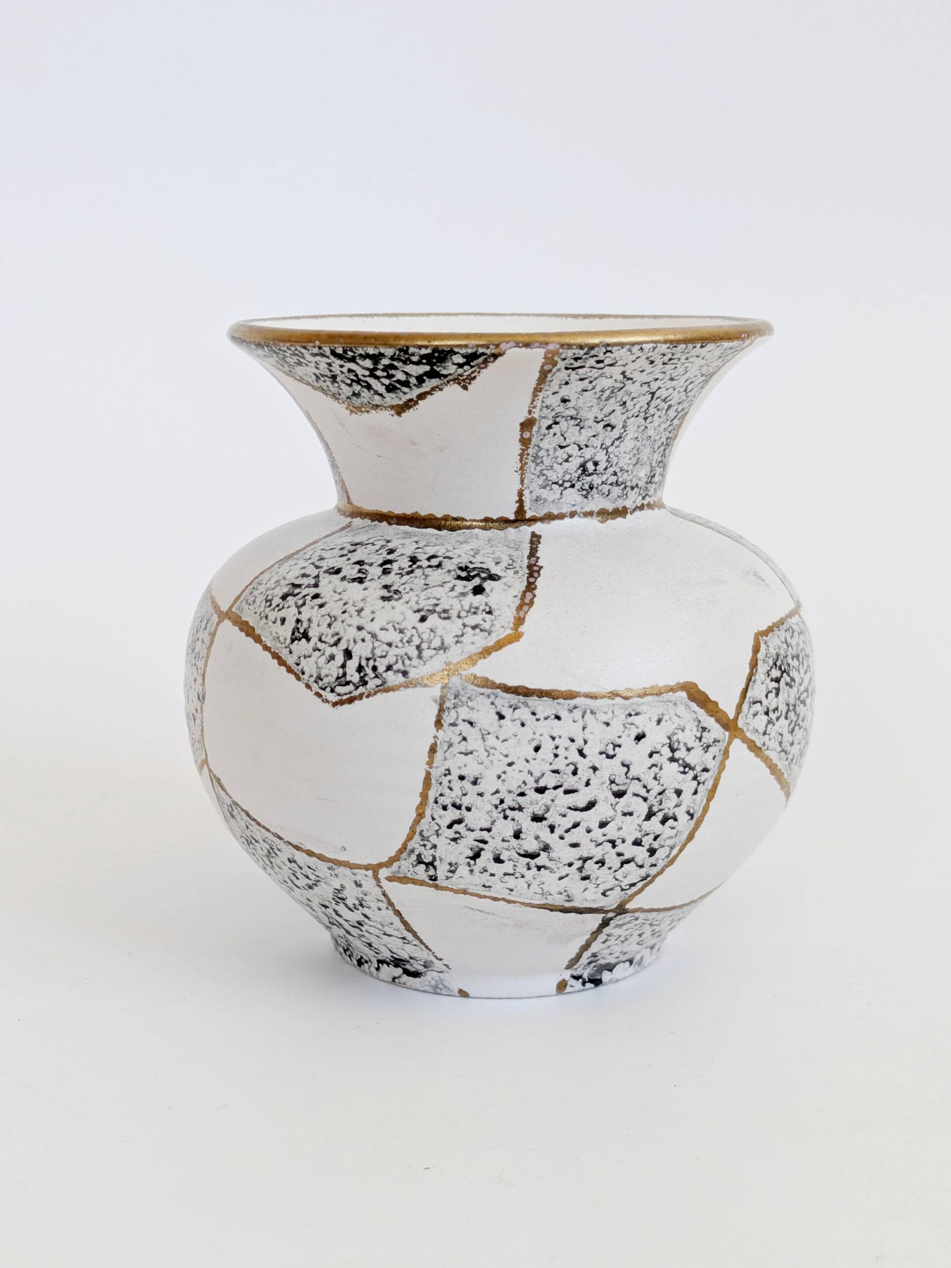 Midcentury German West Vase, Ü geometric black and white ceramic