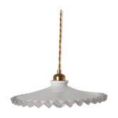 Suspension opaline crantelée