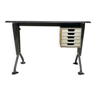 Bureau Olivetti modèle Arco