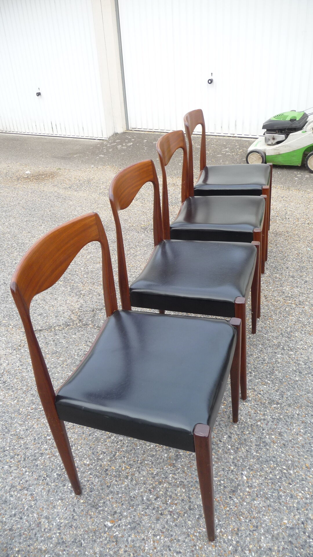 4 scandinavian chairs 50/60