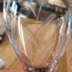 8 verres à pied anciens en verre gravé