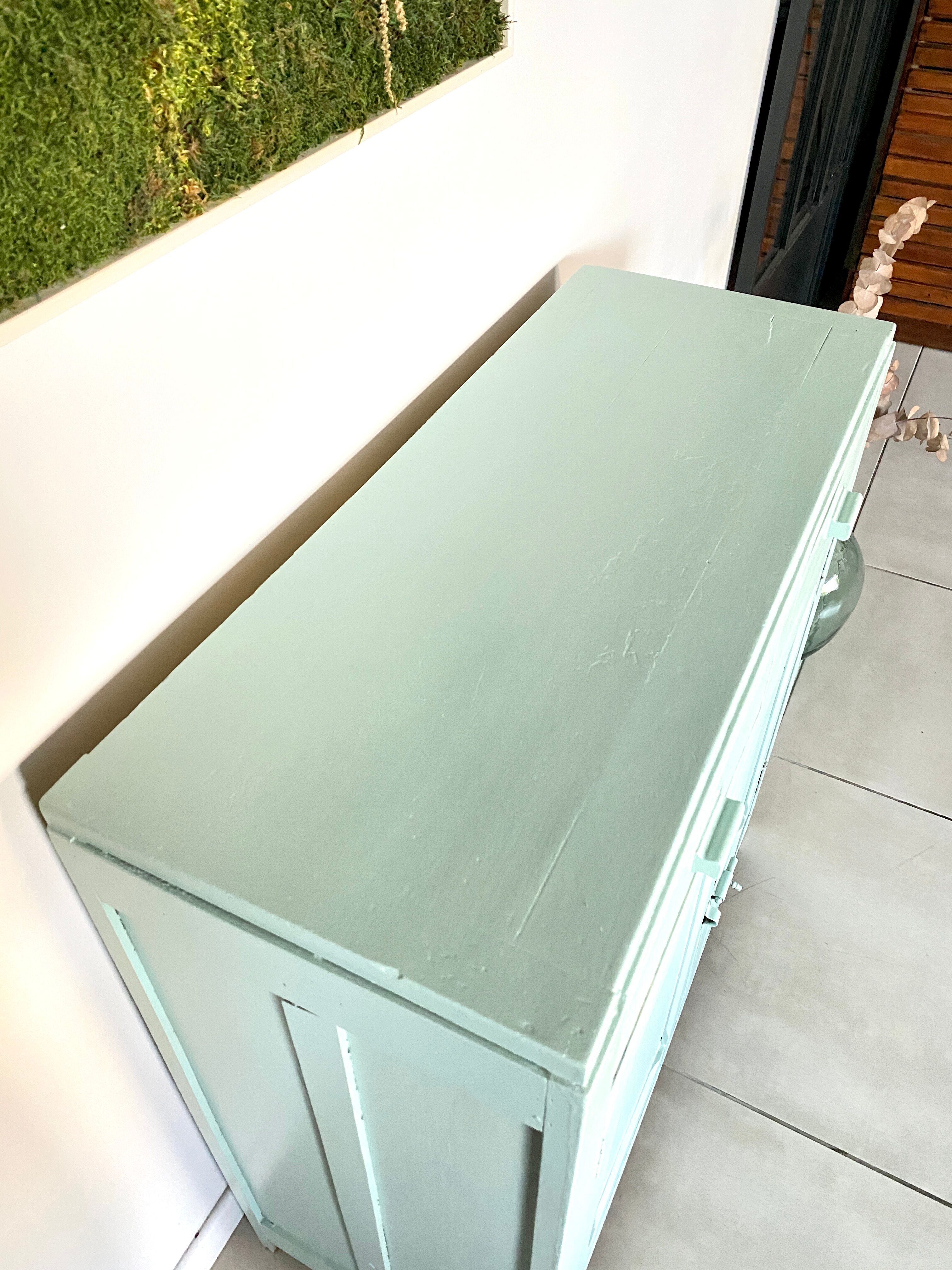 Parisian buffet green mint