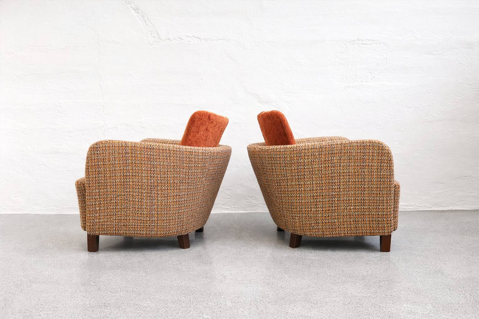 Rare sculptural lounge armchairs by  Kaesz Gyula, Hungary, ca.1941-42