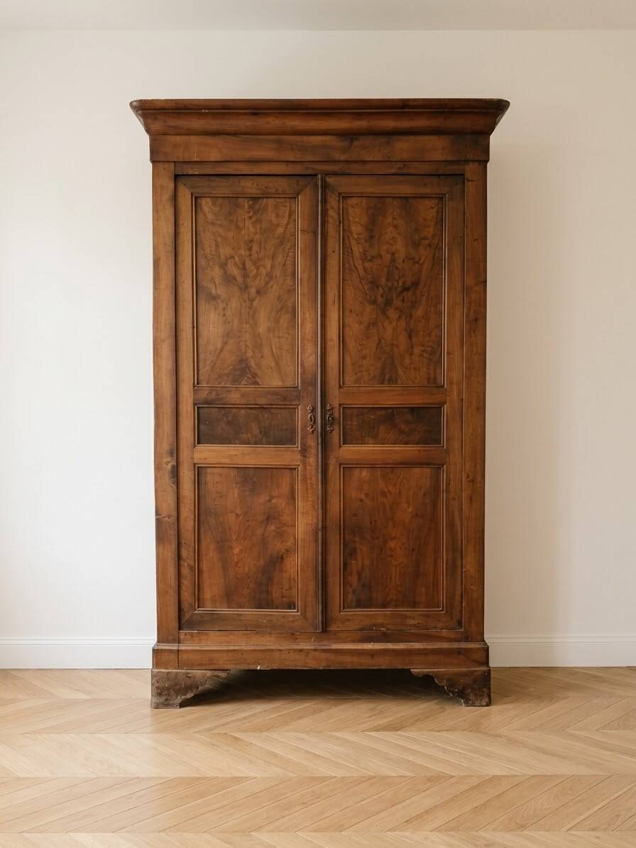 Antique Louis Philippe wardrobe in walnut