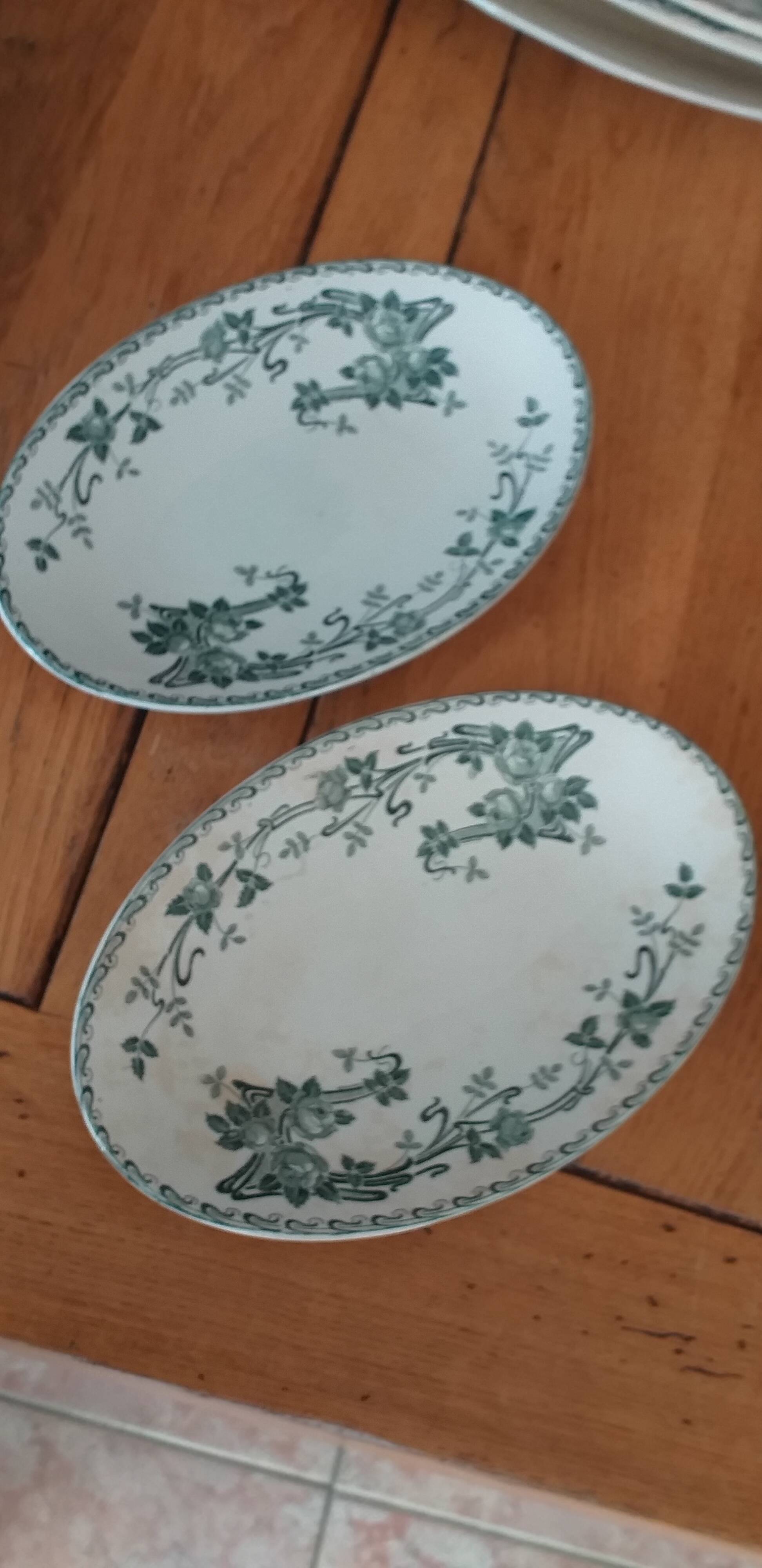 Set of 5 pieces in Belgian porcelain Boch Frères Kéramis model Rosa