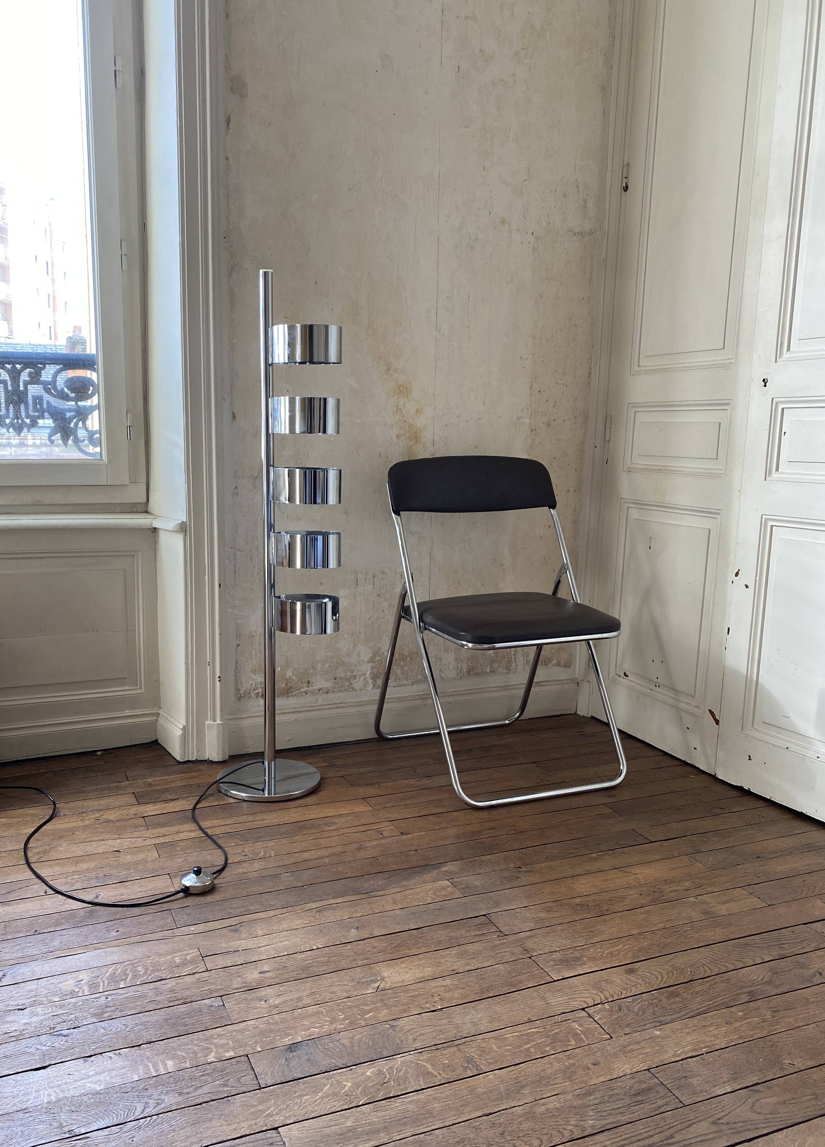 Space age floor lamp in chromed metal