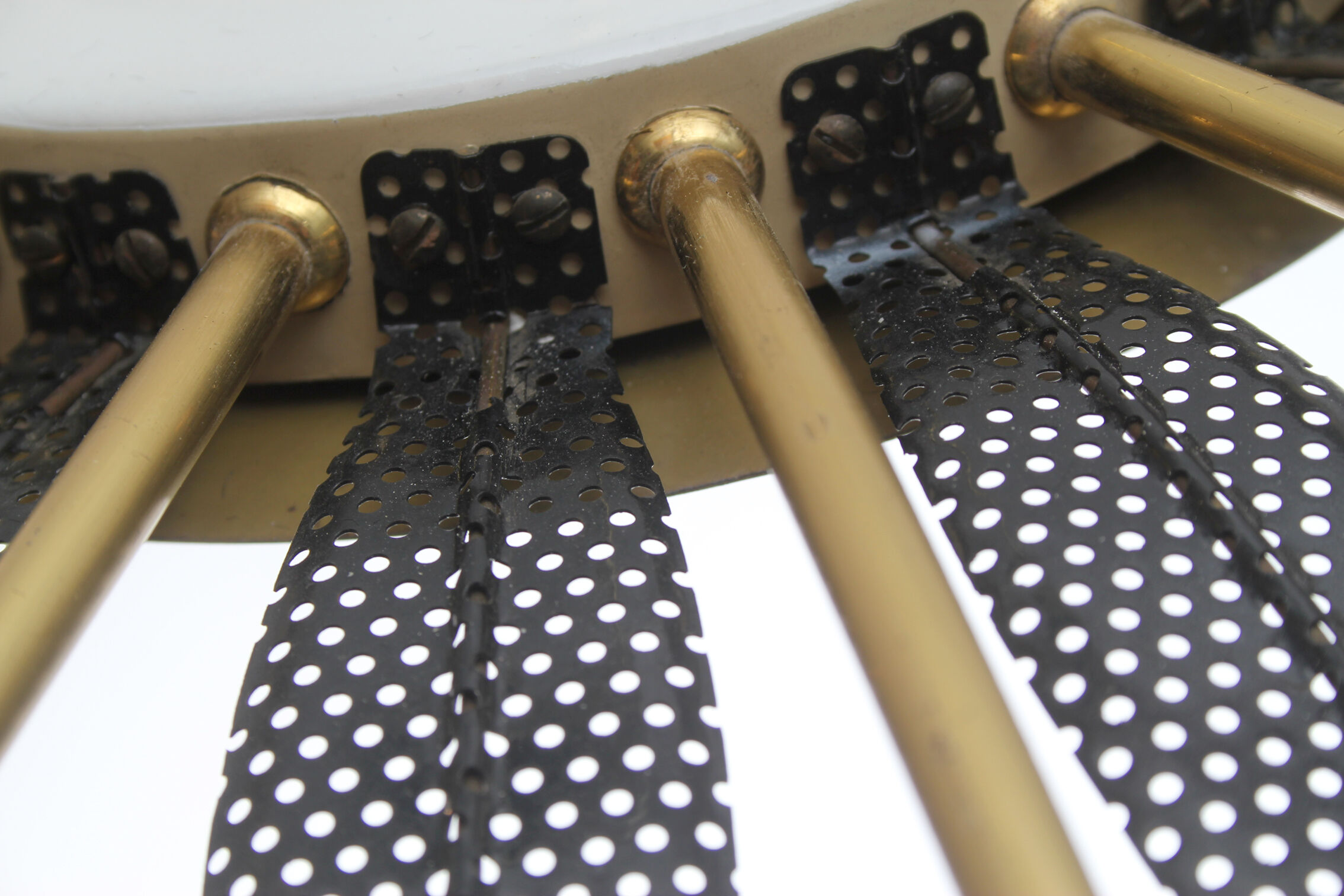 1950s chandelier in brass for 16 bulbs, diameter 100cm