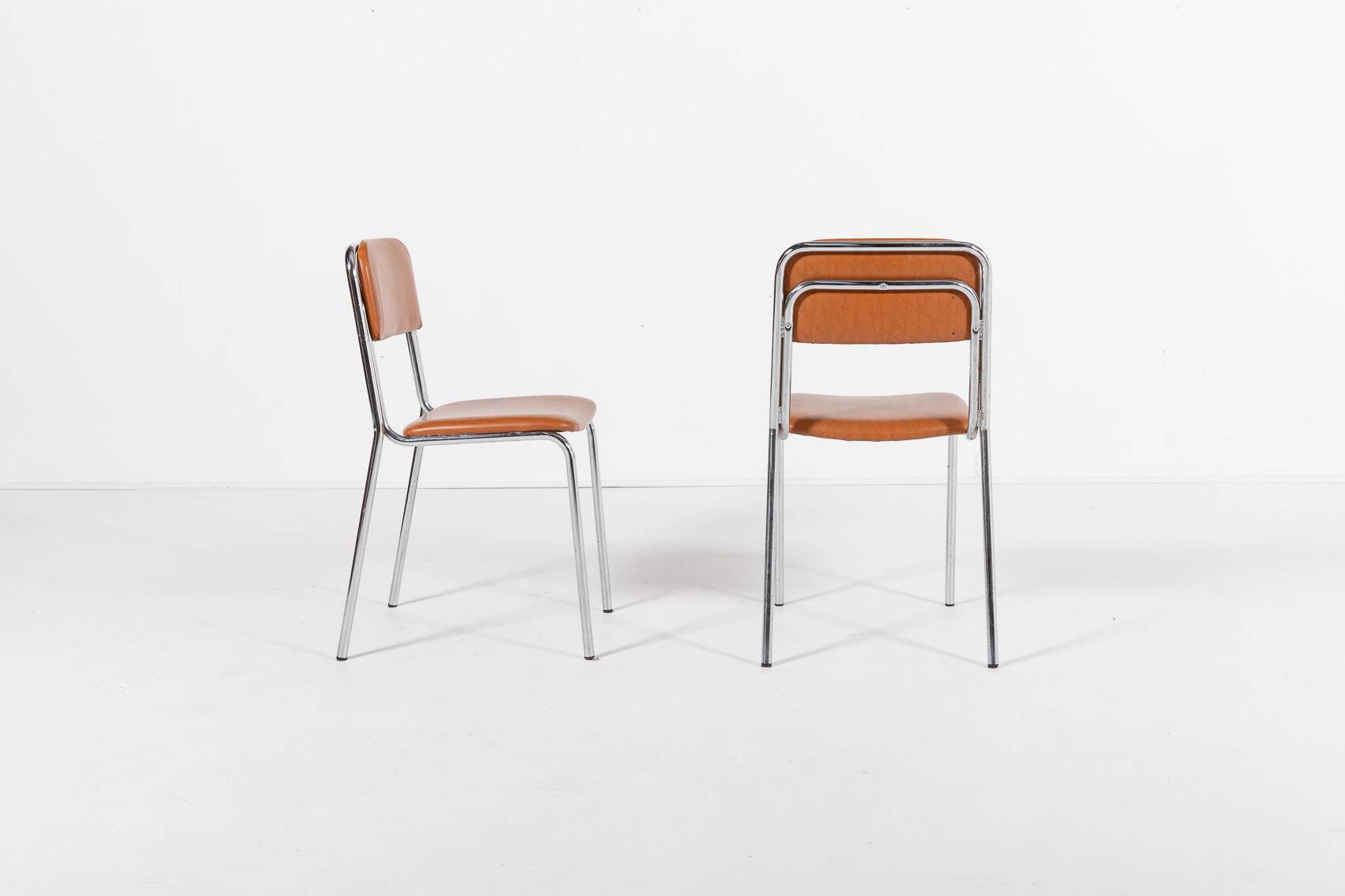 4 chaises italiennes, années 1960