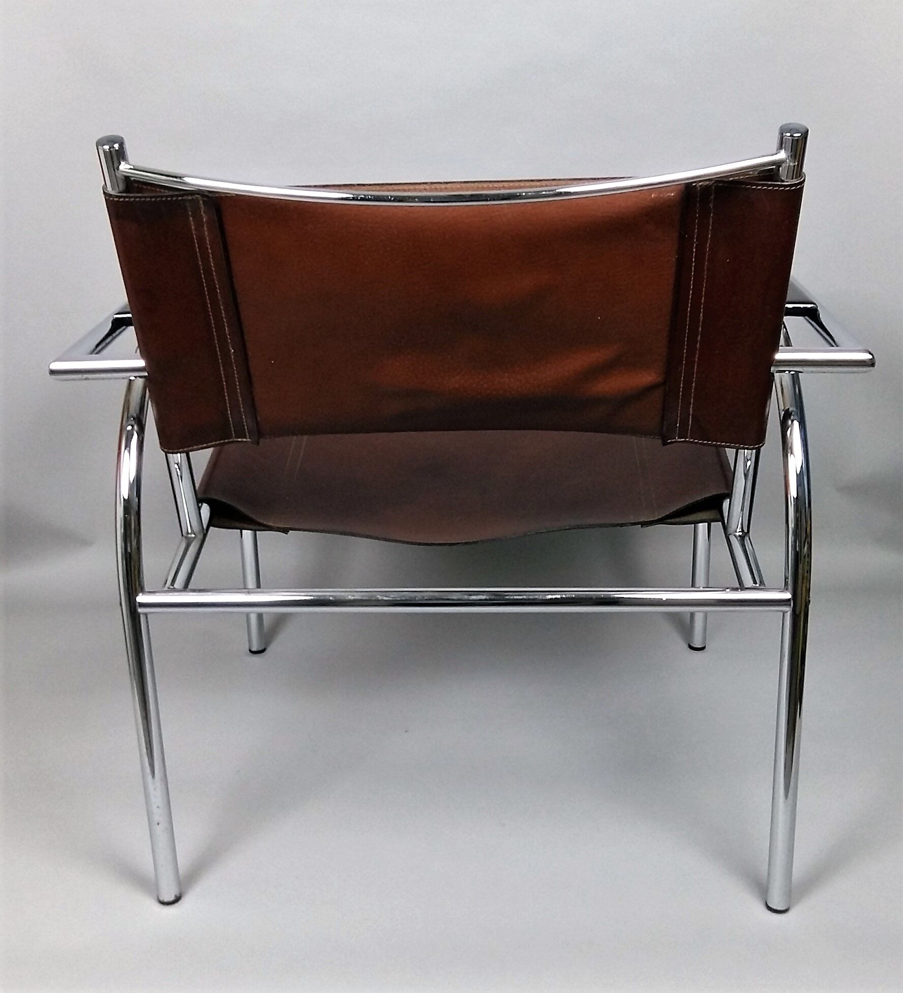 Pair of armchairs chromed metal and leather, 60 years