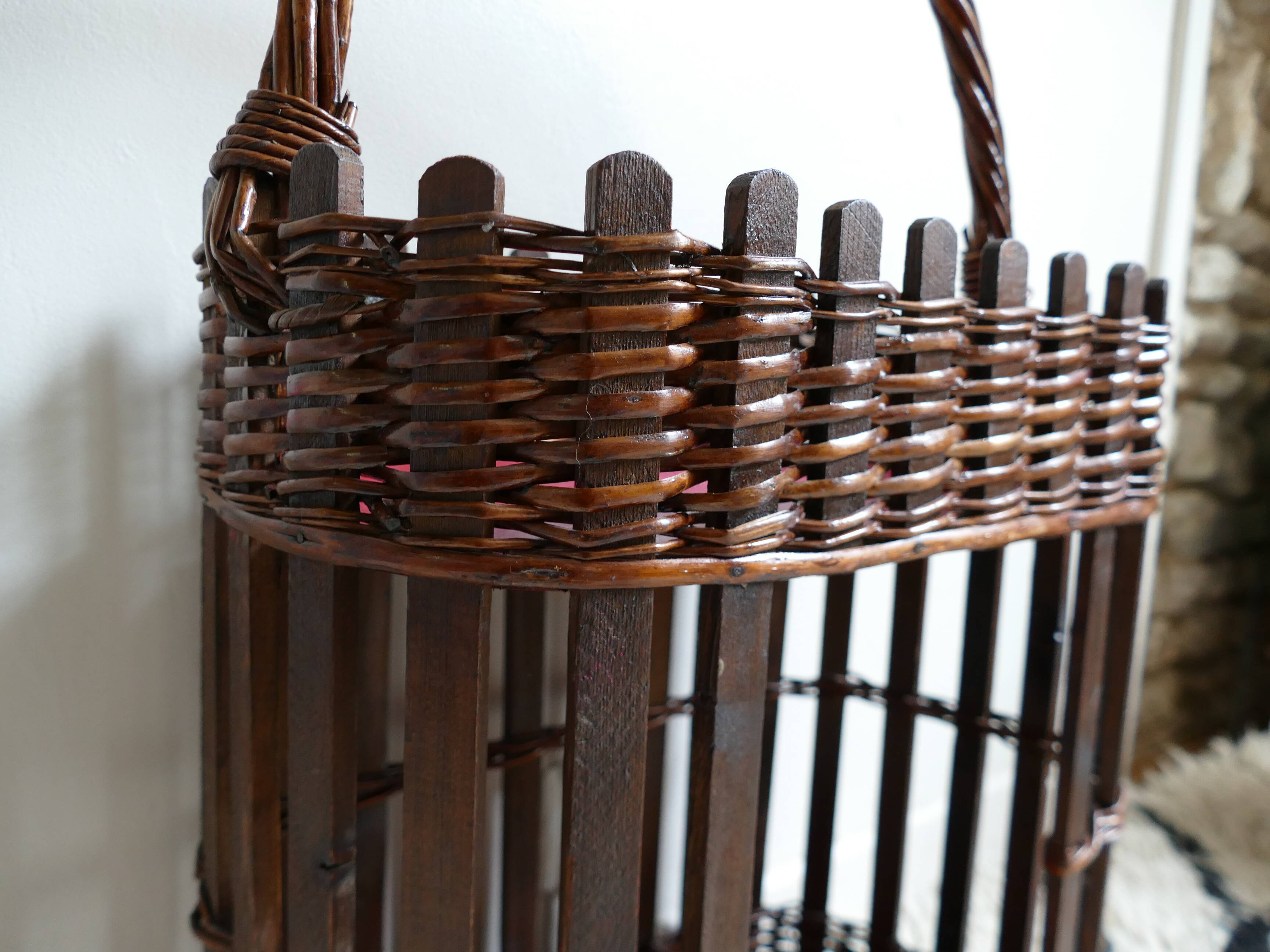 Hand-woven wooden bottle locker, bamboo and wicker