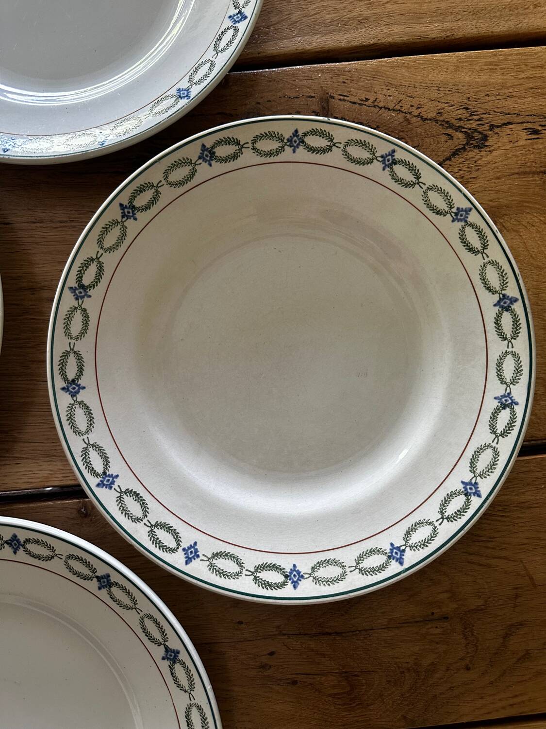 4 flat iron earth plates