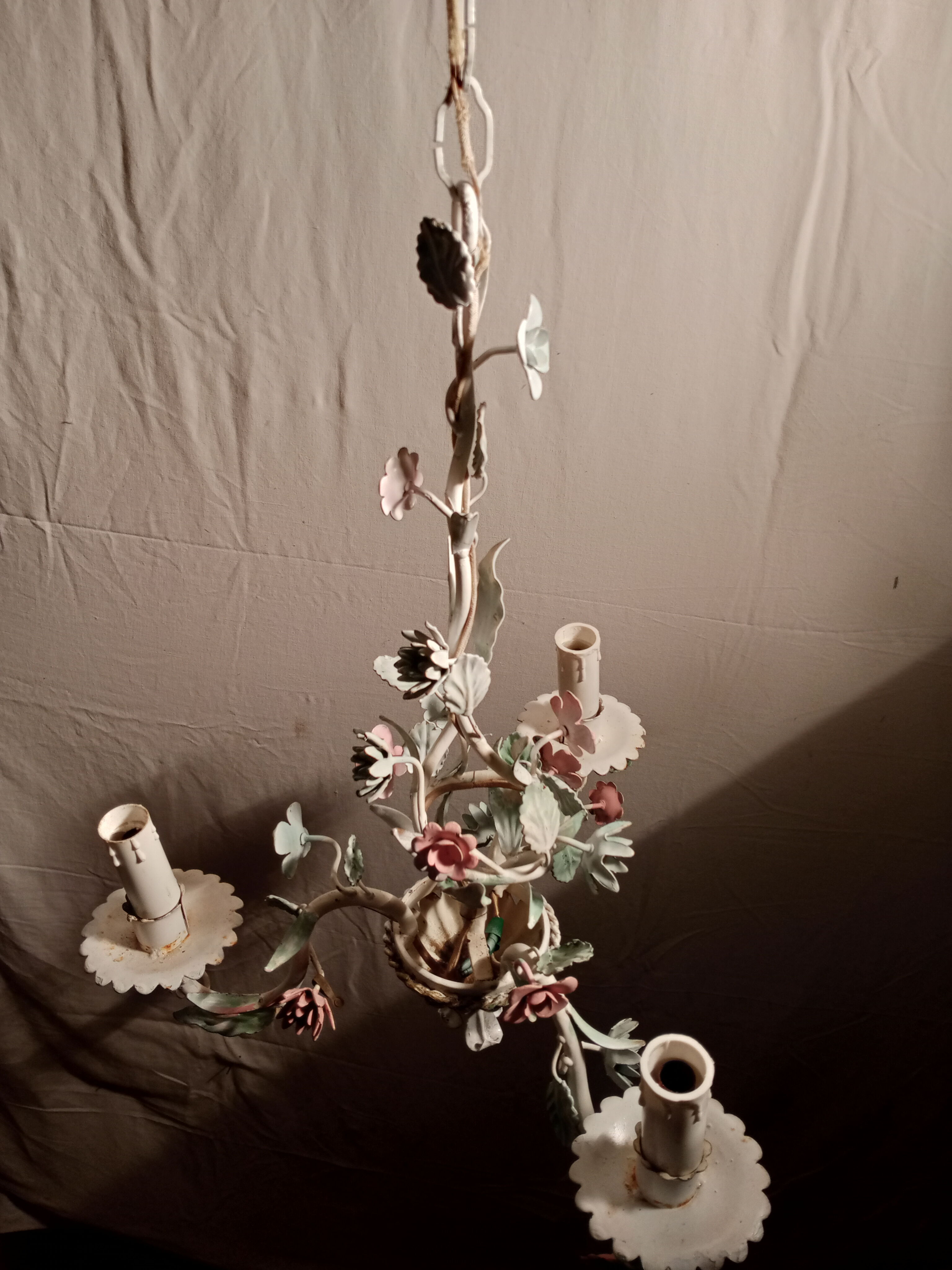 Metal chandelier "flowers"