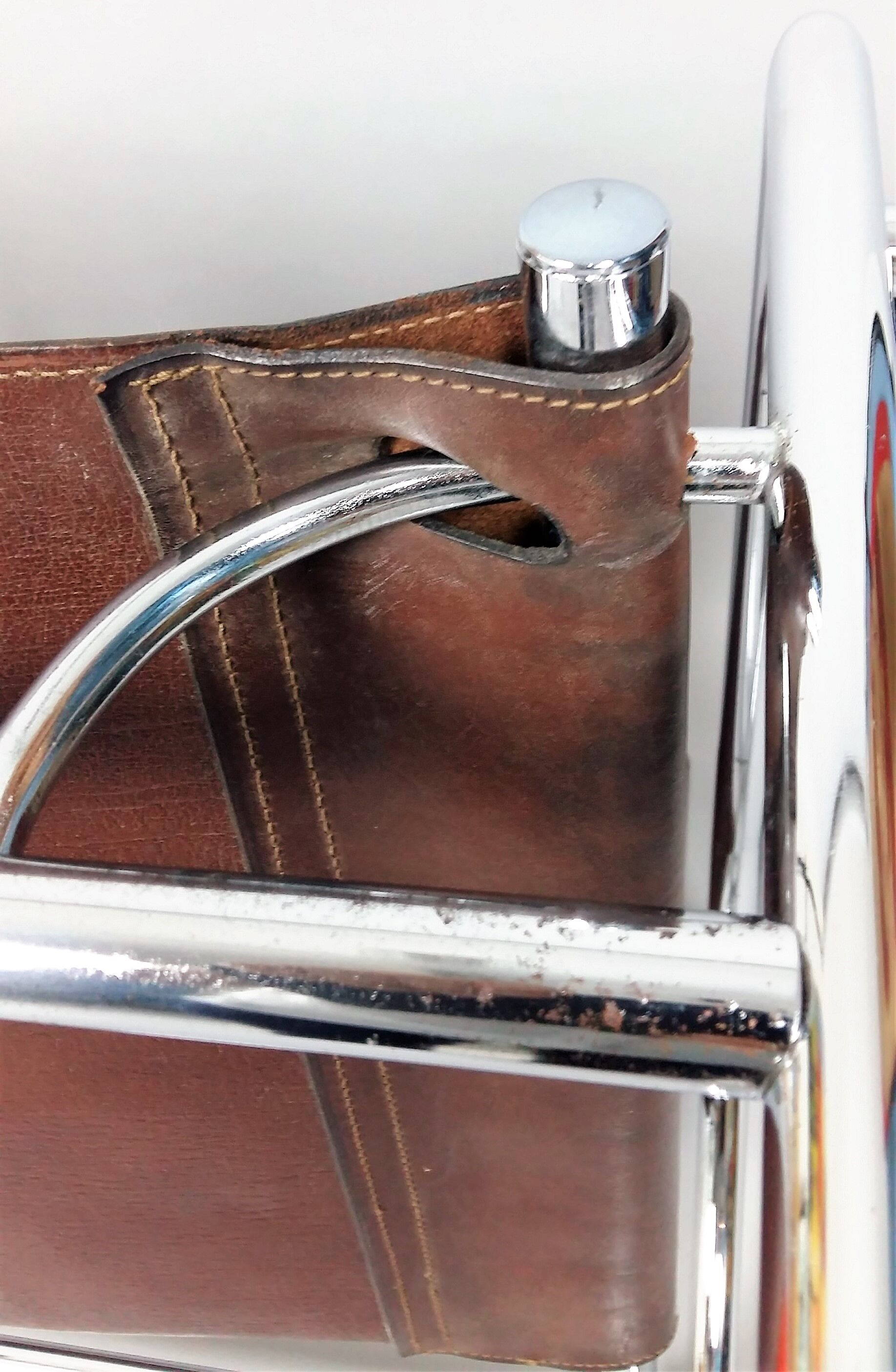 Pair of armchairs chromed metal and leather, 60 years