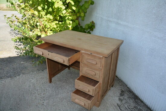 Adult administrative desk