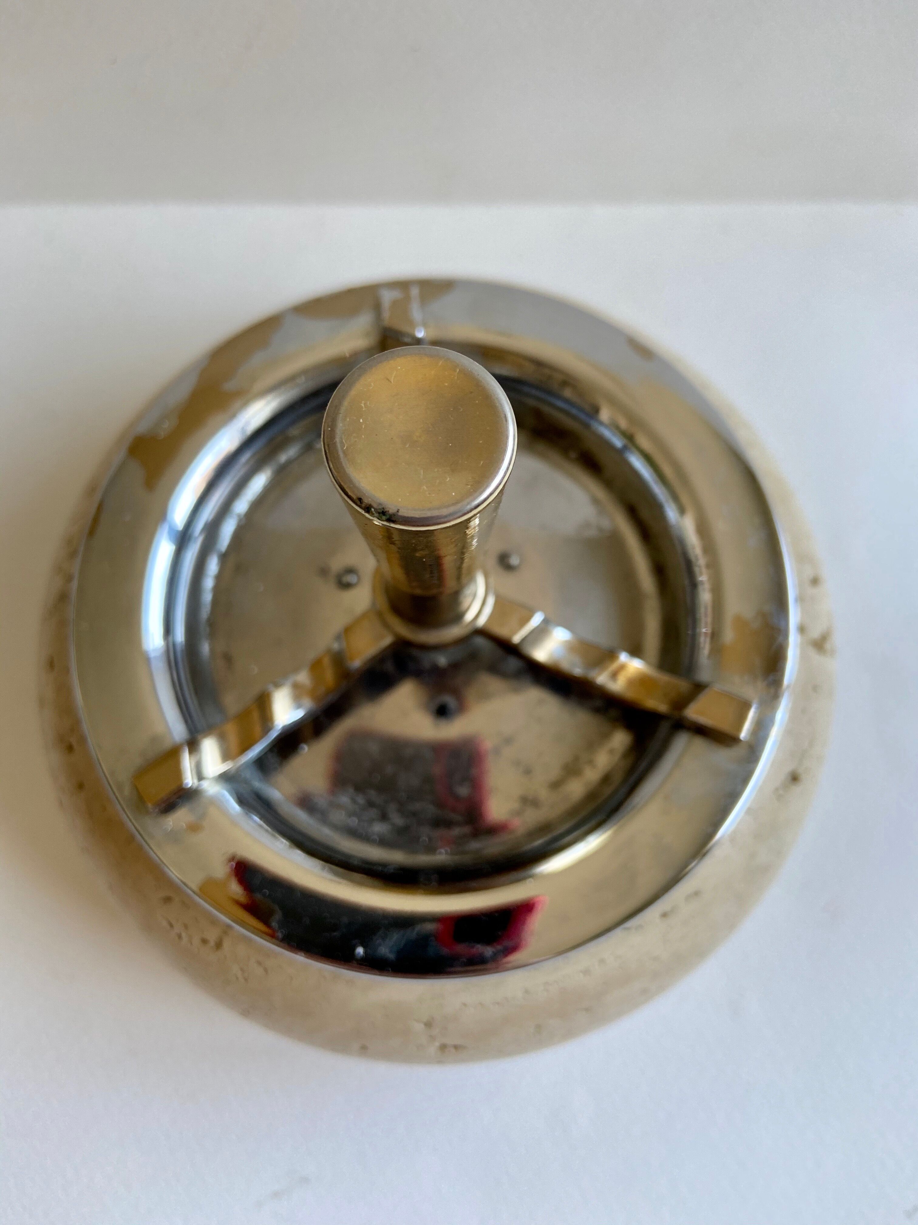 Ashtray in travertine