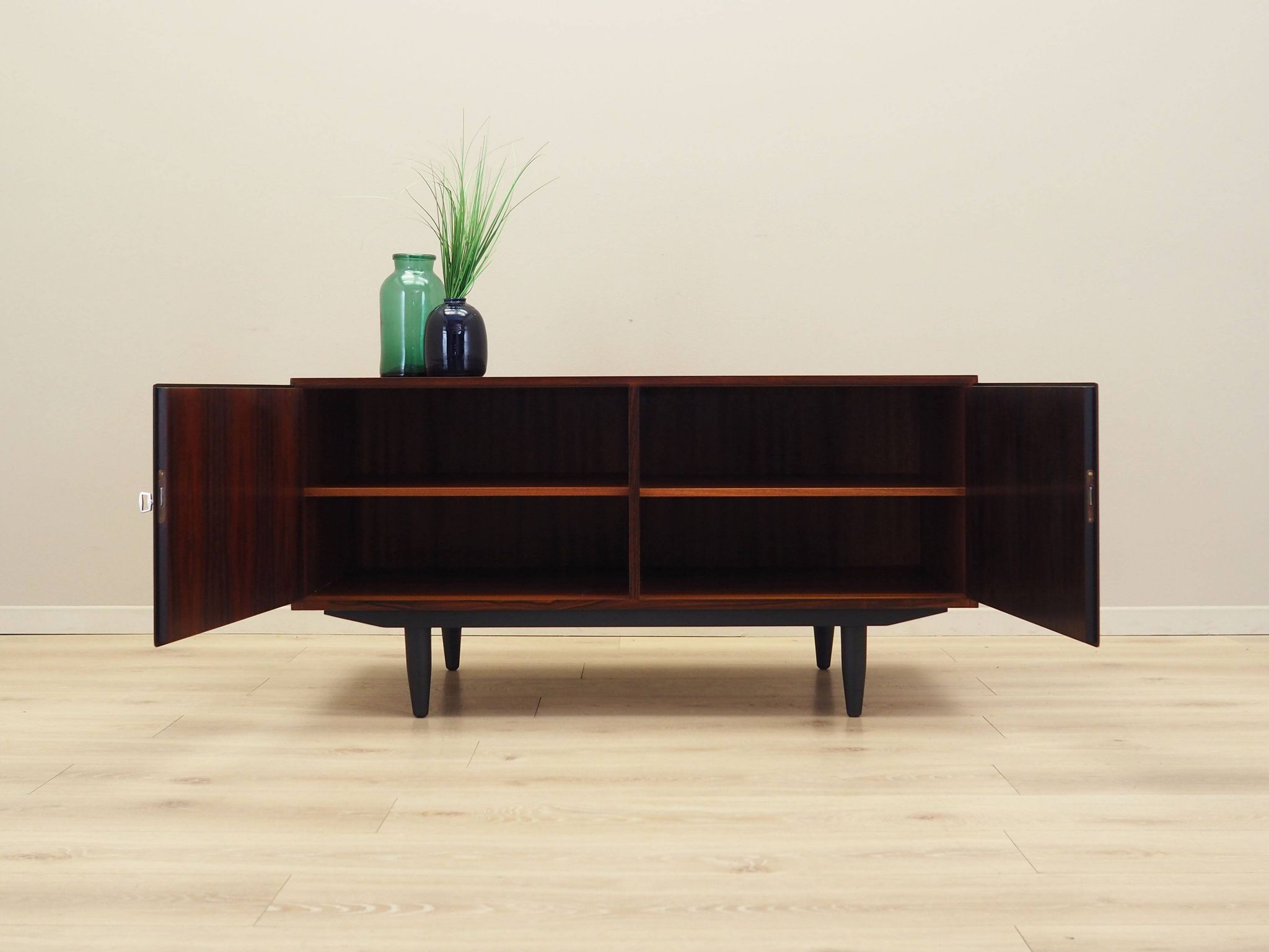 Rosewood cabinet, Danish design, 1970s, manufacture: Hundevad