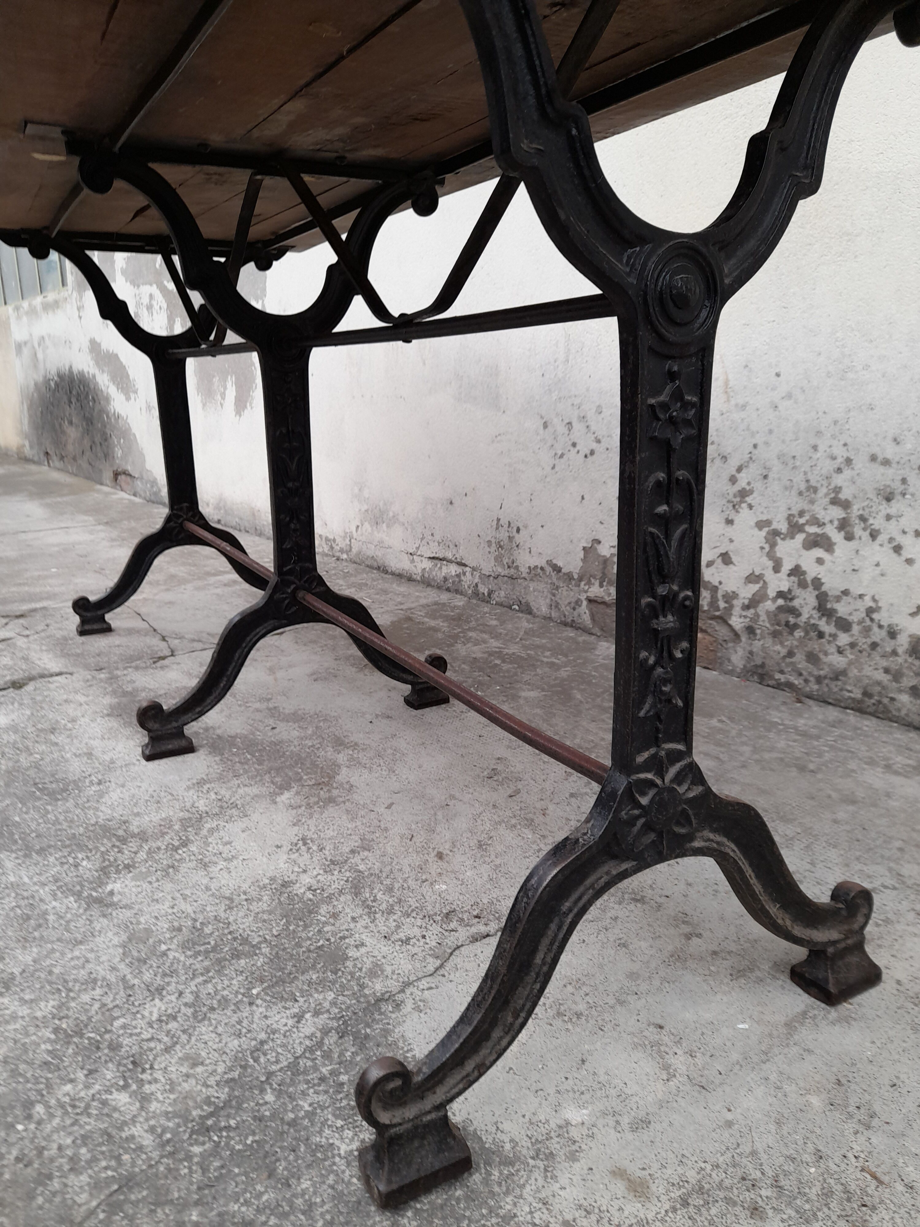 Table de bistrot en fonte 1900 1m50