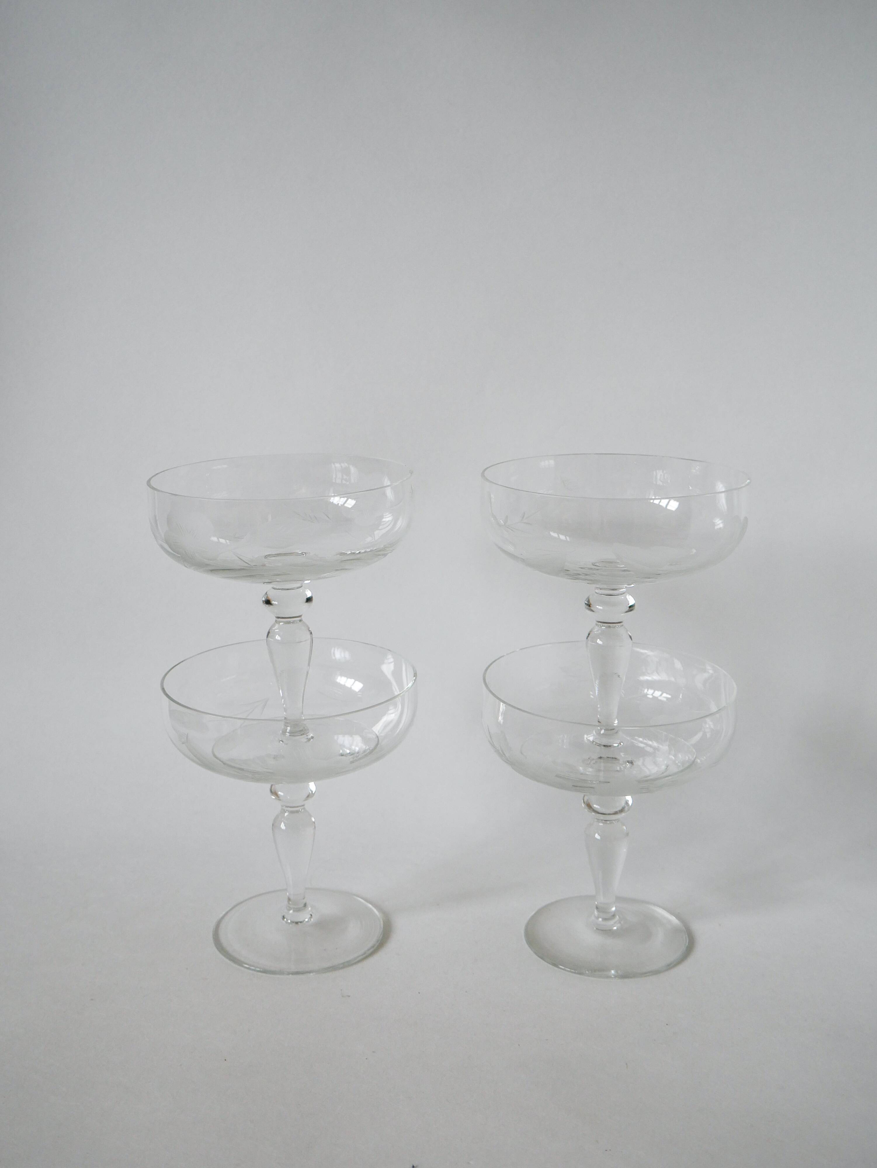 set of 4 very large champagne glasses in engraved crystal 1950 12 x 11 cm