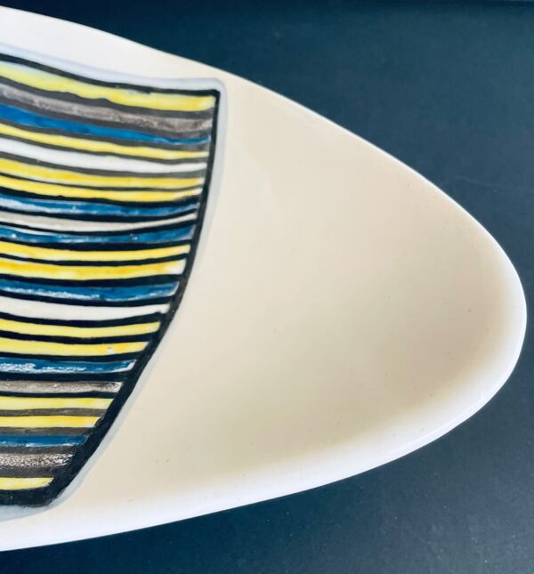 Coupe en faïence par Roger Capron Vallauris