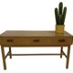 Buffet bas compact vintage en chêne, style années 70.