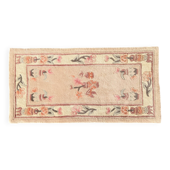 Vintage Chinese rug, beige and pink tones