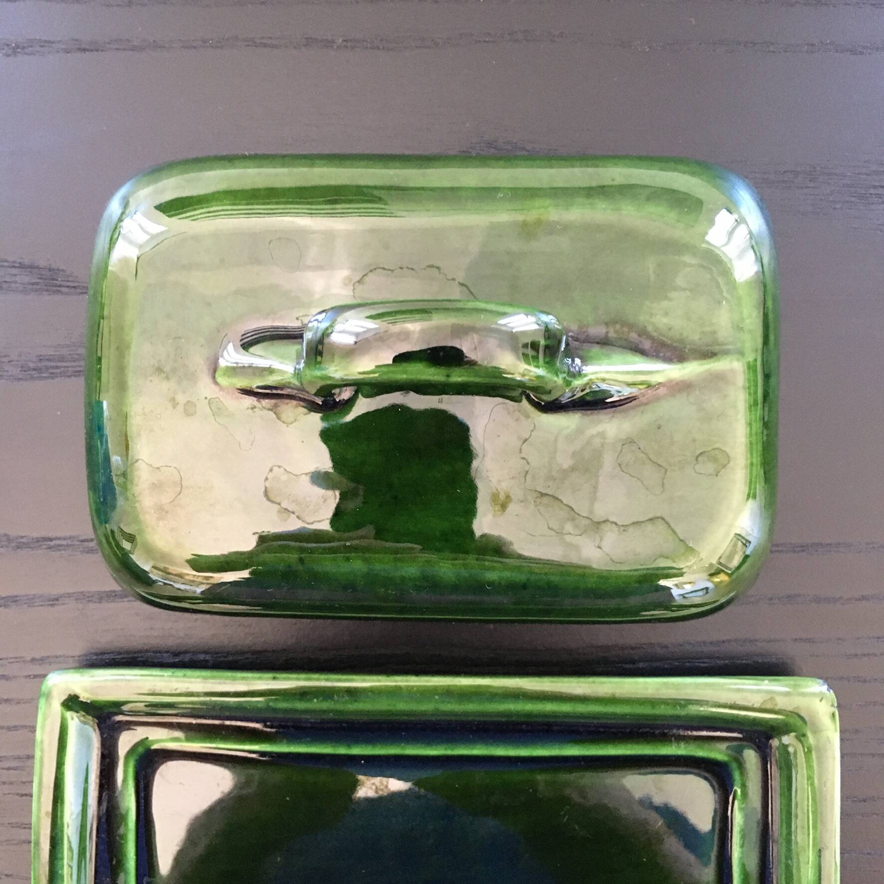 Provençal green butter dish