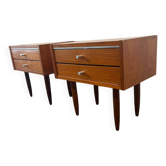 Set of 2 vintage wooden bedside tables/mini cabinets.