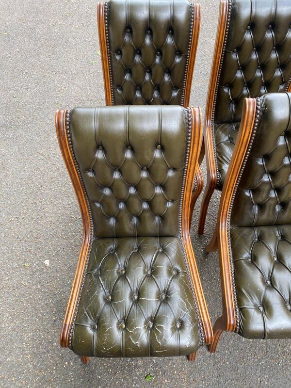 6 chaises anglaises Chesterfield XXème cuir vert olive