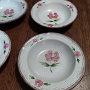 Assiettes creuses série de six grès Niderviller décor Cassandre XXème