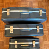 Complete set of "stewardess" nesting suitcases