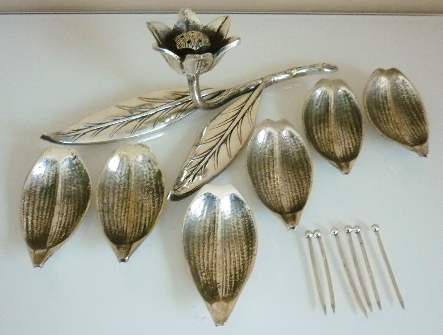 Flower, removable ashtrays and spades, iconic object 70s, silver bronze signed eLeCe Lisboa