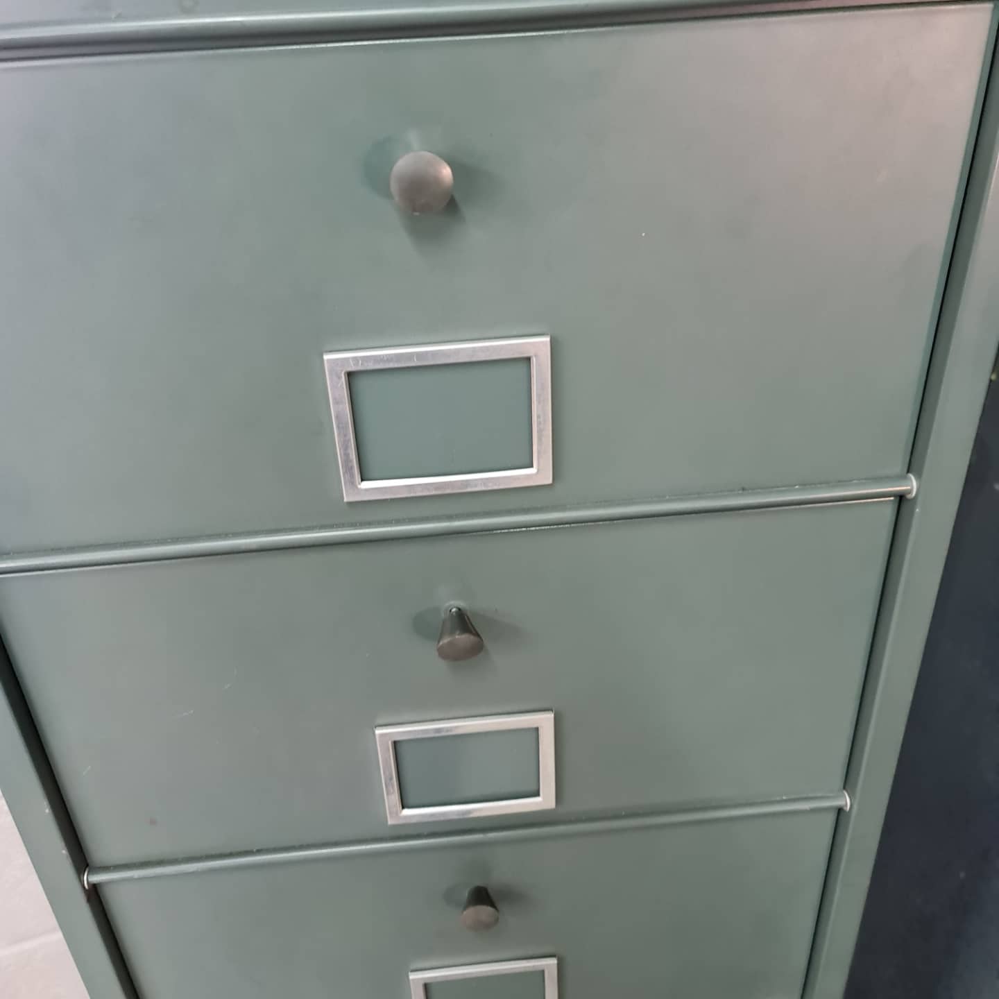 Old clamshell column, superb original color