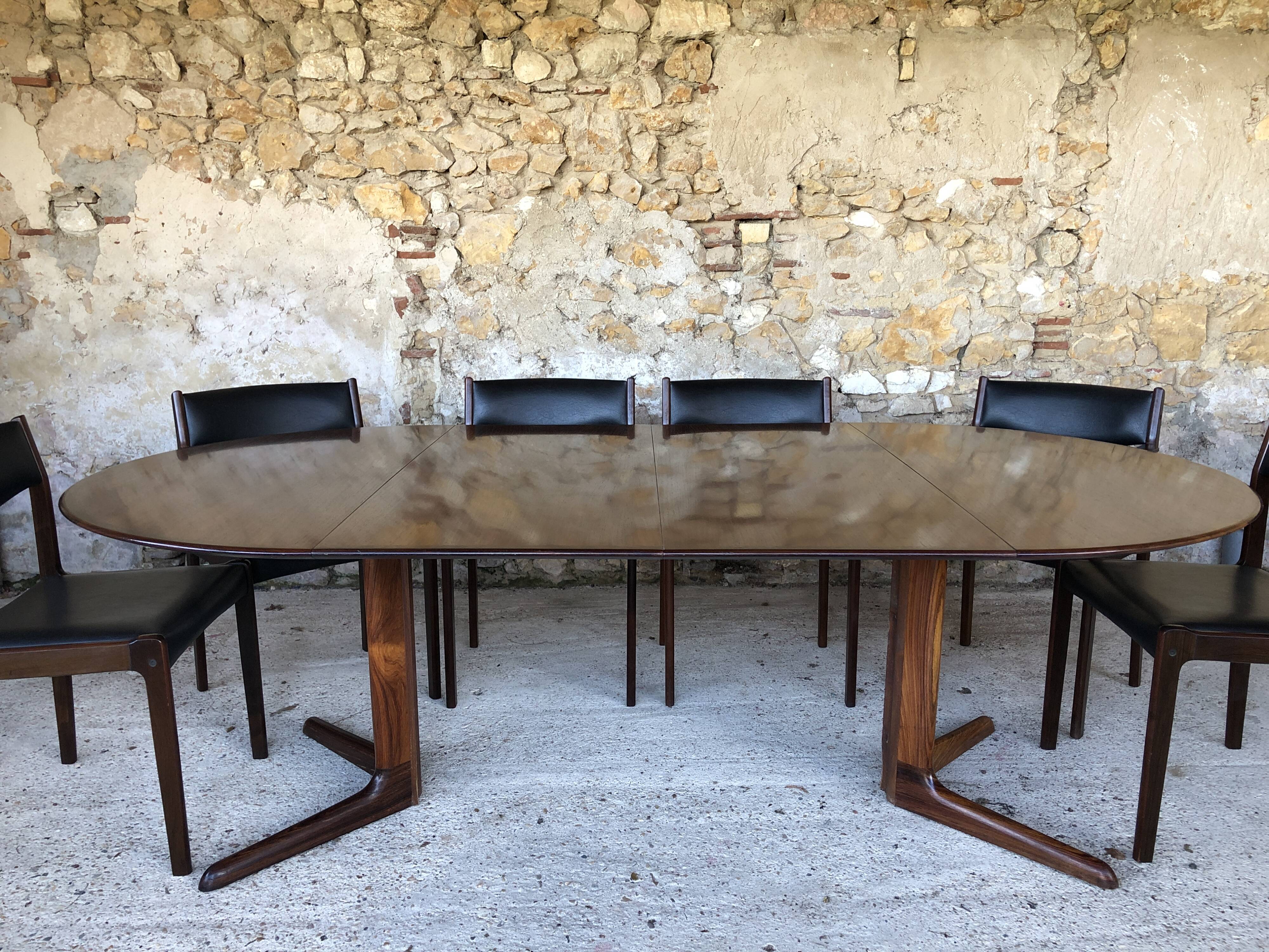 Expandable Scandinavian rosewood dining table by CJ Rosengaarden, circa 60's