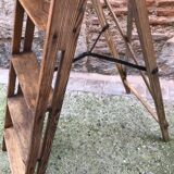 Wooden painter stepladder
