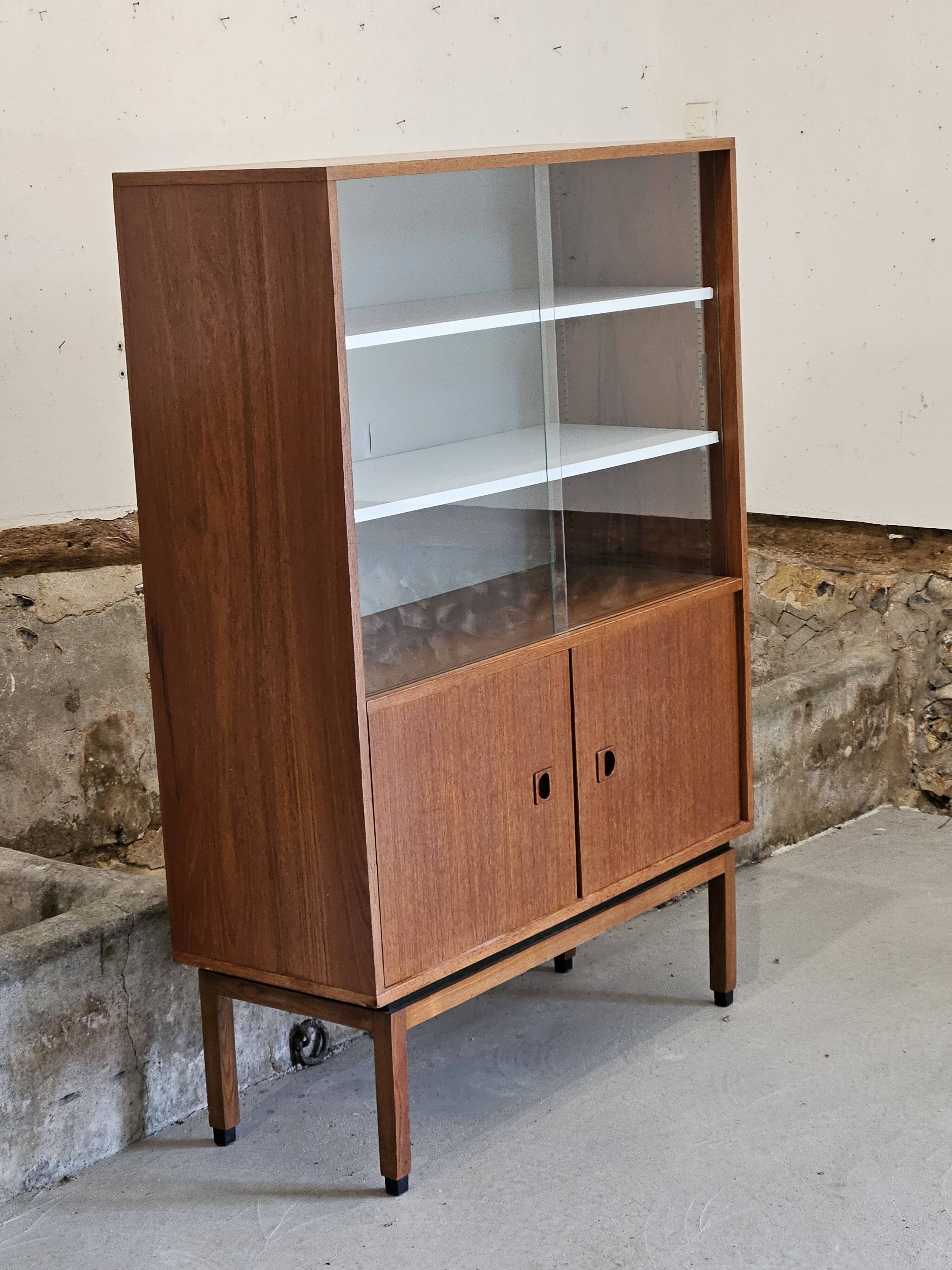 Small MDK display case / teak veneer bookcase 1960 Scandinavian design