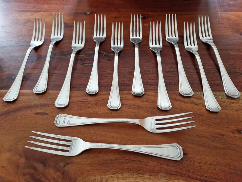 Christofle - Set of 12 Tosca pattern silver-plated table forks