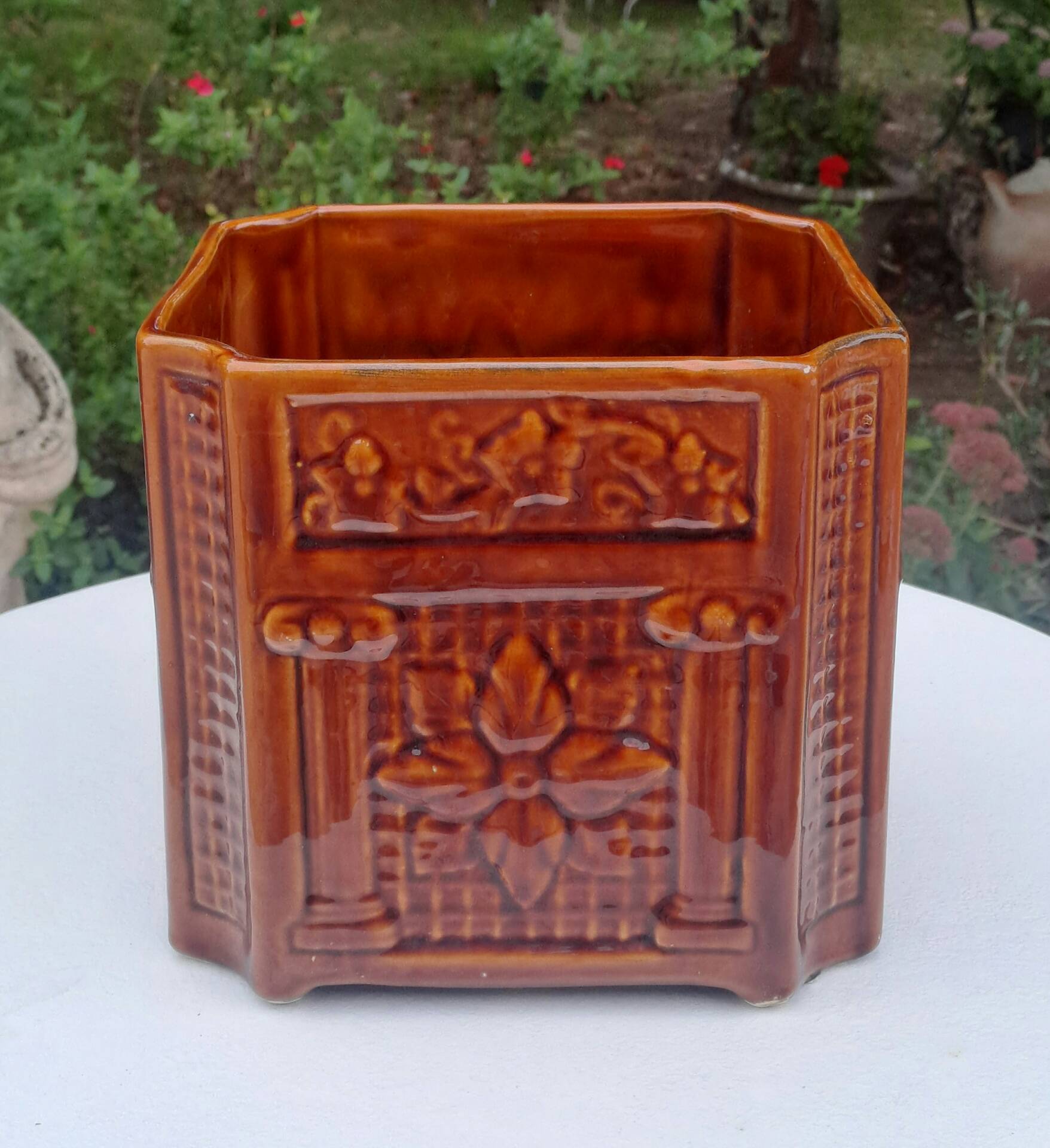 Vintage earthenware cache-pot