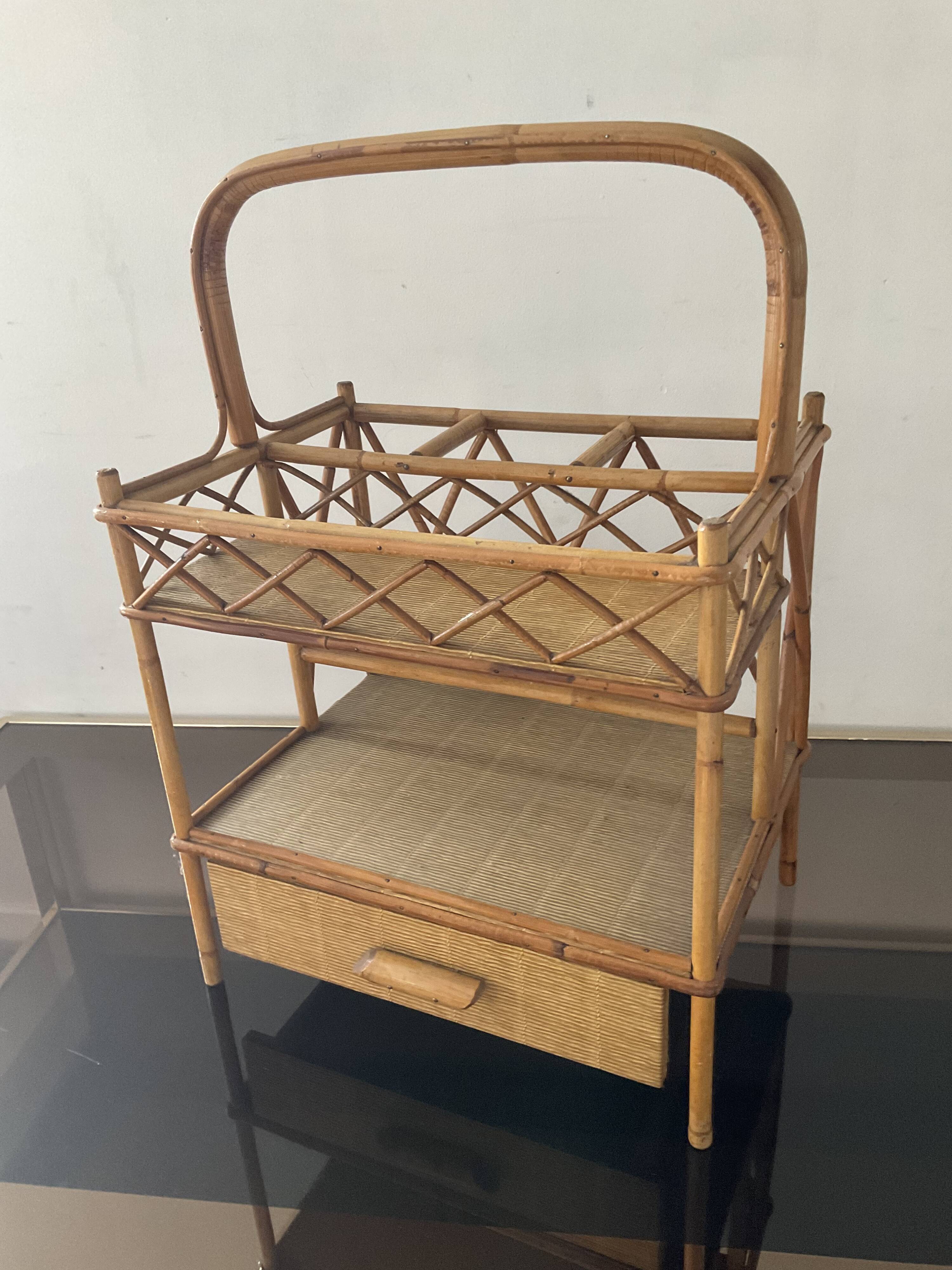 Vintage bar service of the 60s-70s in rattan