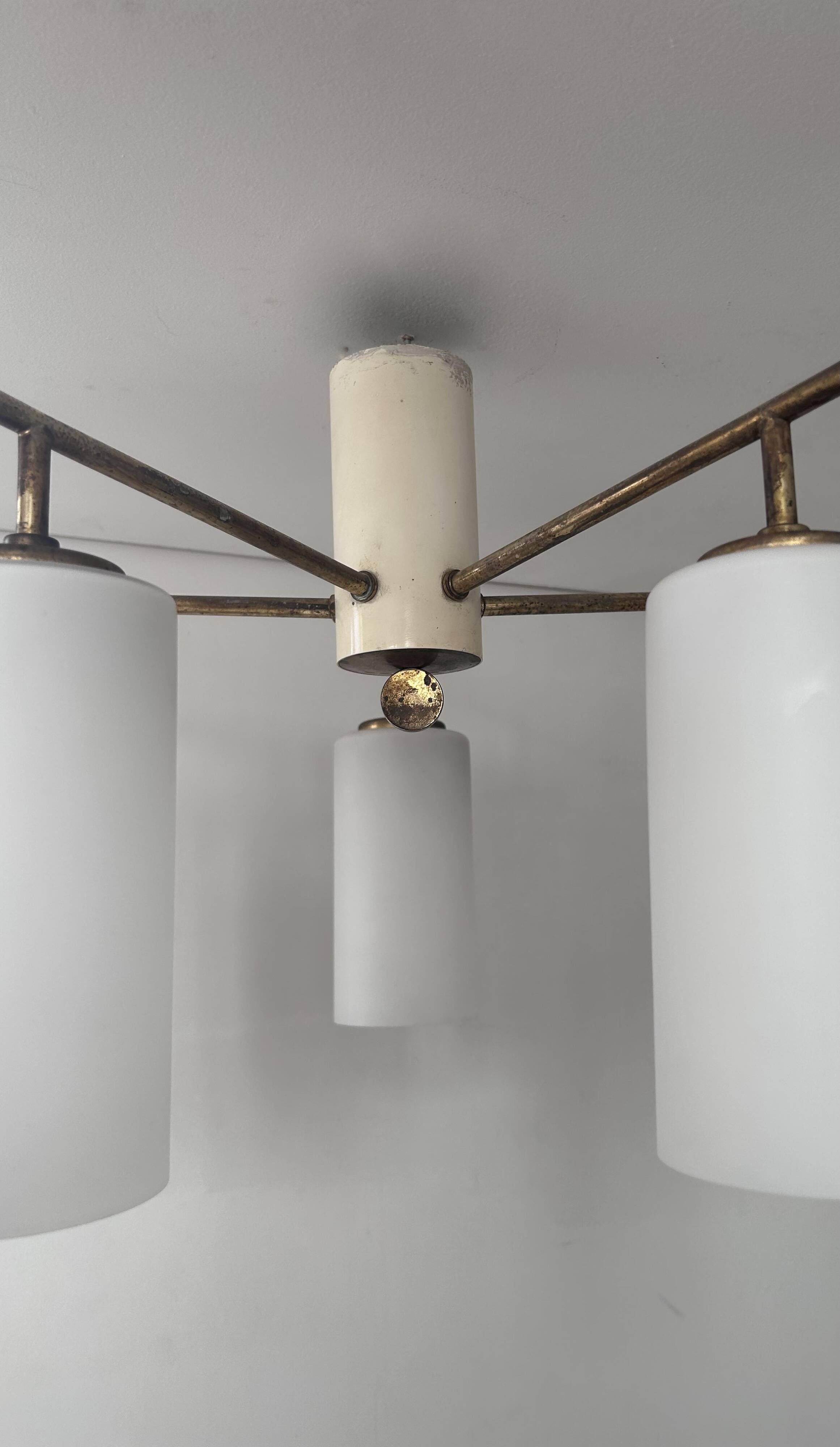 Vintage Italian ceiling light, brass and opaline, 1950