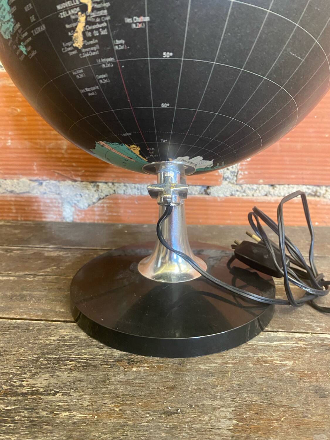 Mappemonde Globe Terrestre Planète Terre Fond Noir + Pied Tulipe Italy