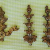 Éléments de décoration en laiton doré