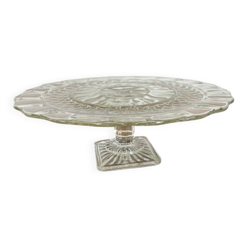 Pie dish on foot