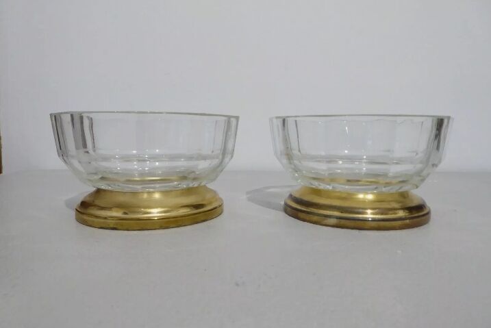 Glass cups