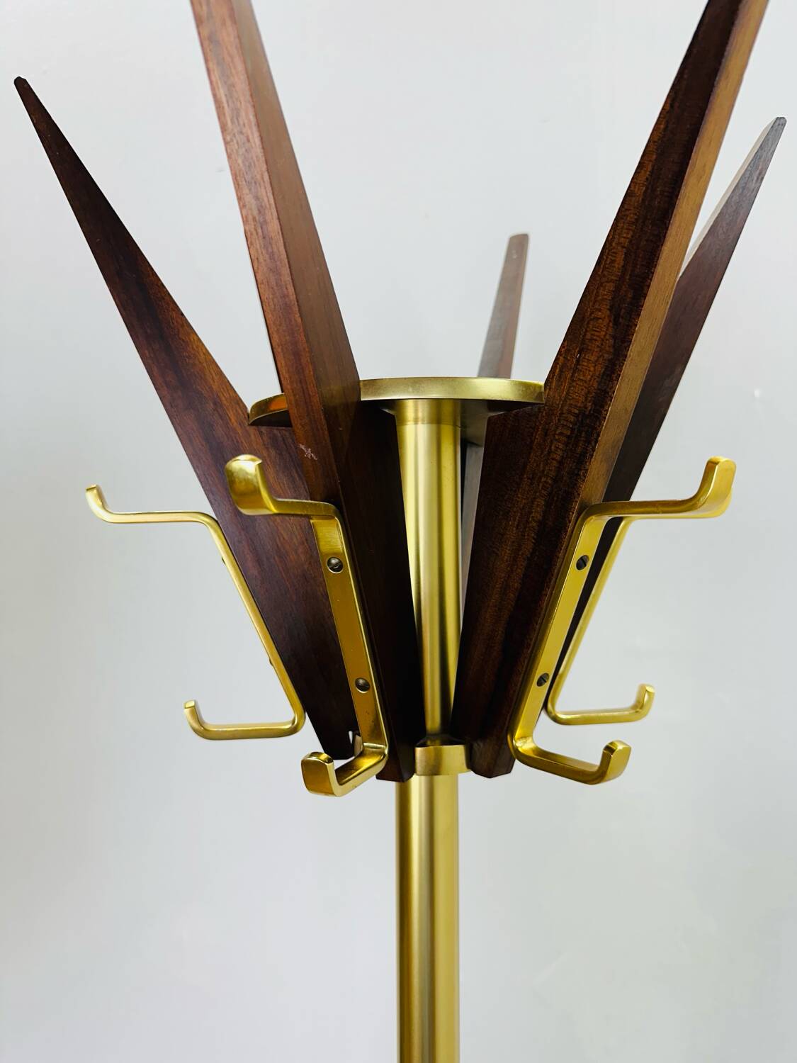 Coat hanger