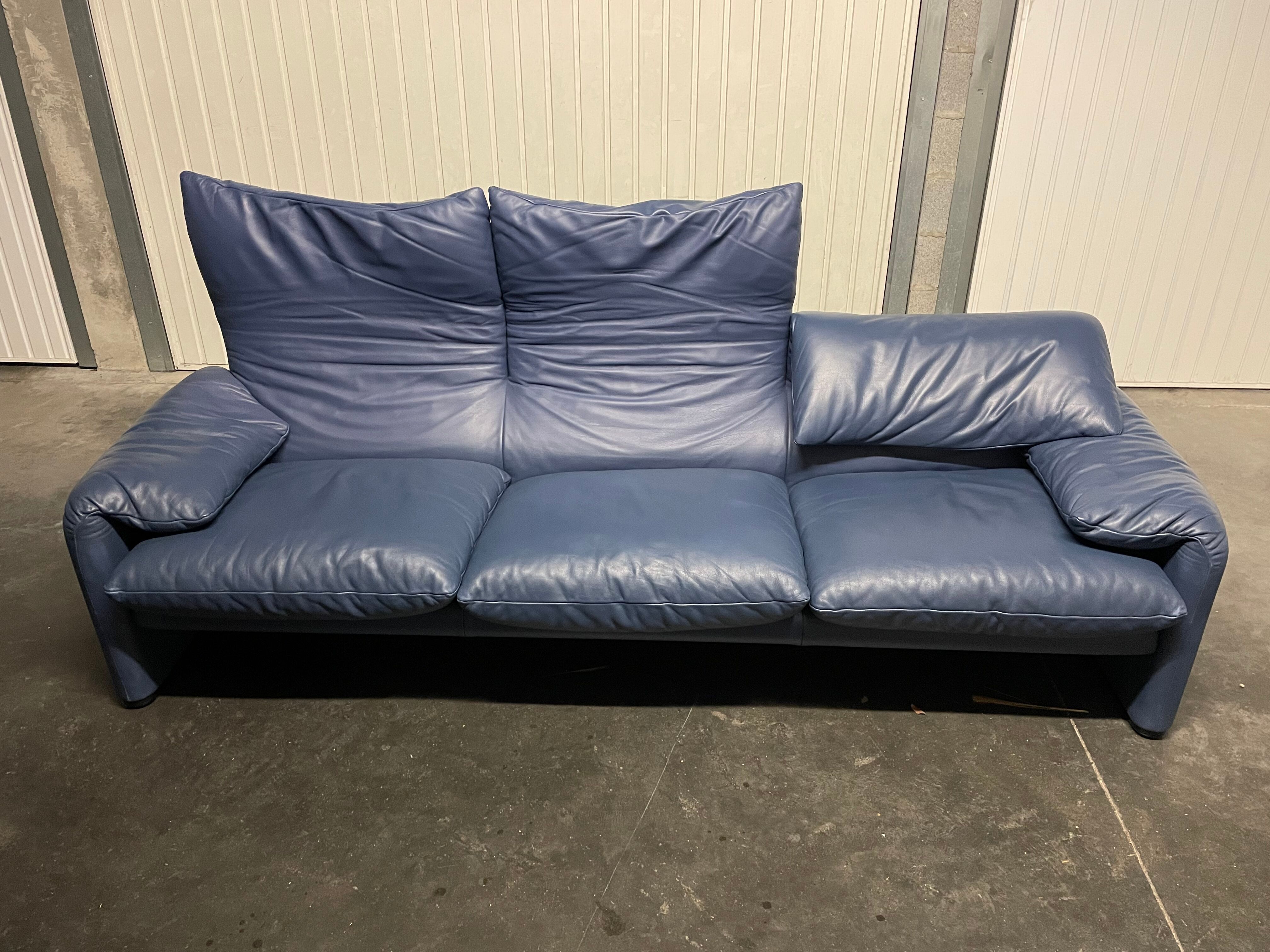 Sofa Maralunga by Vico Magisttreti for Cassina