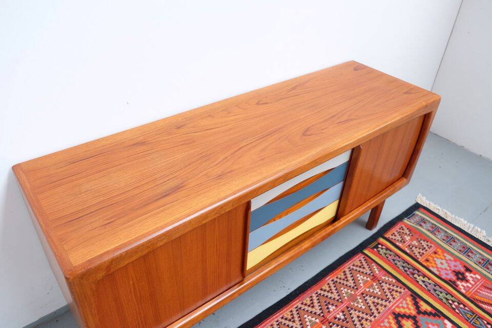Buffet vintage danois HP Hansen en teck, années 60-70.
